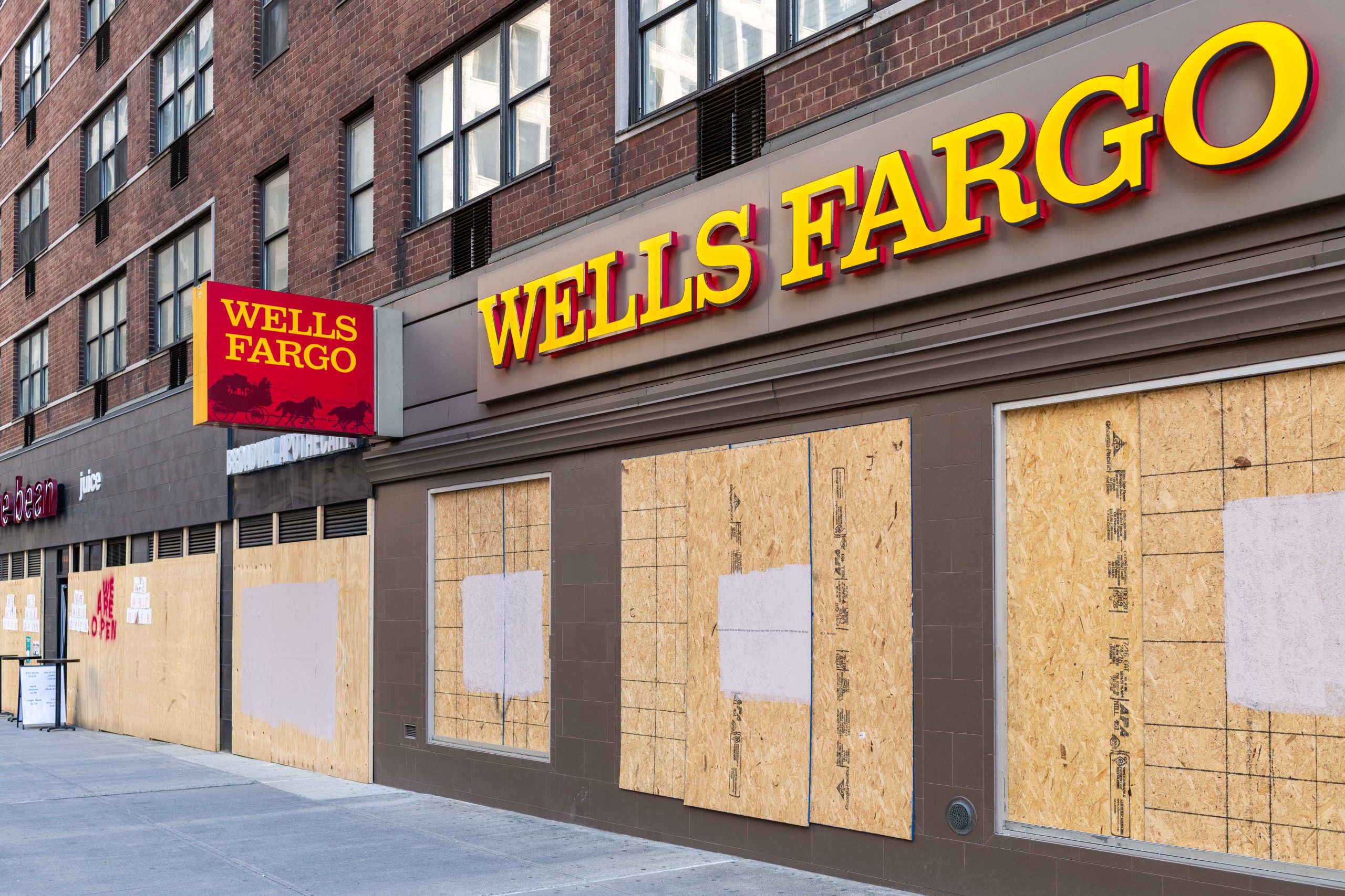 Sec-takes-action-wells-fargo-advisors-penalized-35m-for-excessive-fees