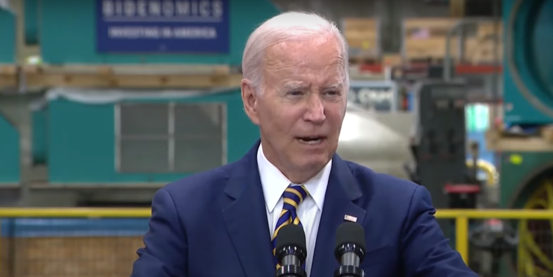 biden-administration-responds-to-be-wildfires-with-maui-visit-plans